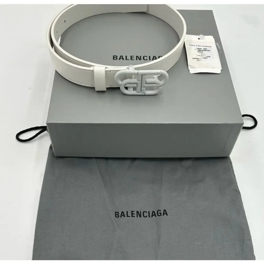 Women's Balenciaga BB white leather belt size 65 cm/26 inches made in Italy